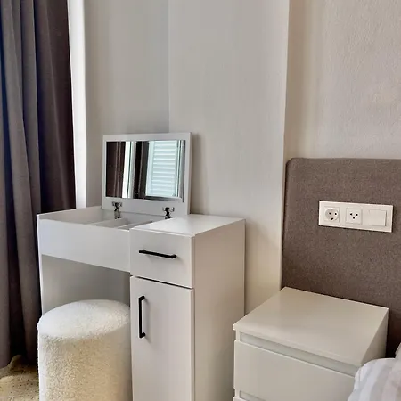 Beachside Bliss, Modern 1 Min From The Sea In Sarimsakli Ayvalik Apartment *
